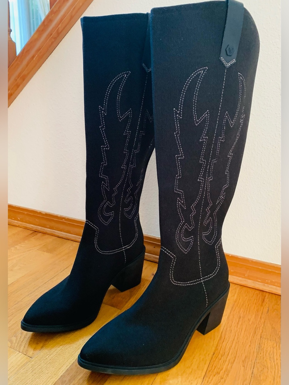 NWT Vivaia Willow Pointed-Toe Western Knee-High Boots Black Size 39( 8 / 8.5 US)